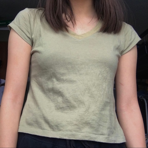 ICE design sage green crop top - Picture 1 of 4
